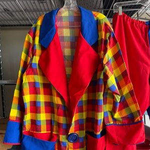 Halloween clown suit costume.